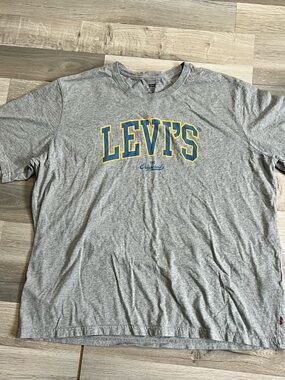 Levi's Gray Tee with Blue & Yellow Arch Logo